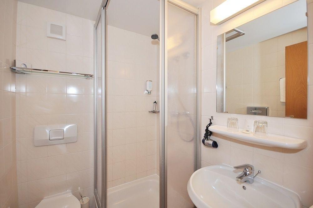 Hotel Binzer Hof 외부 사진